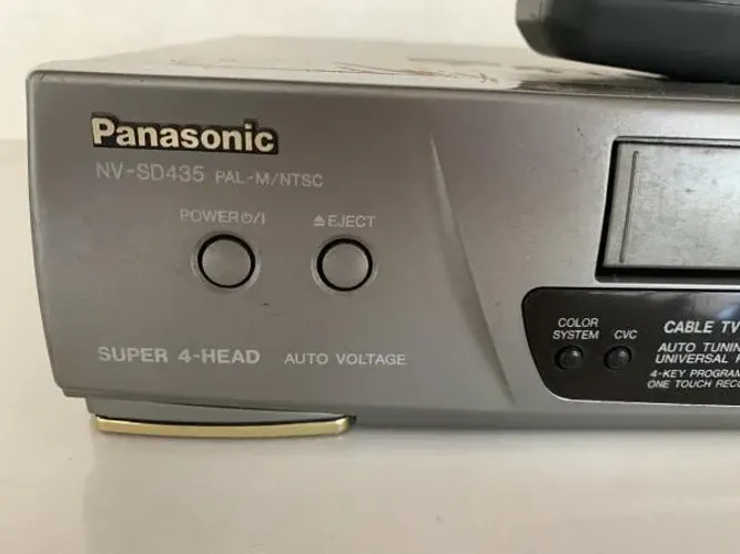 Vídeo Cassete Panasonic Super Drive + Controle Original (Usado)