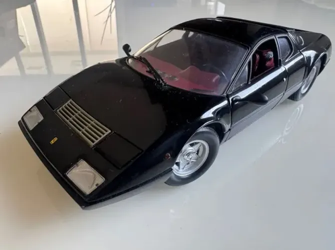 Rara e Linda Miniatura Ferrari 365 BB Kyosho Berlinetta Boxer 1983 