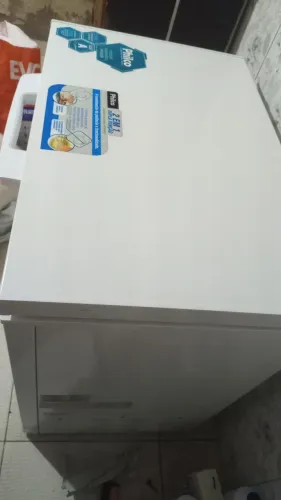VENDO FREZER PHILCO 200LT SEMINOVO... PRATICAMENTE SEM MARCAS DE USO E POUQUÍSSIMO USADO! 