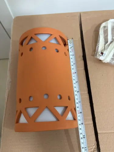 Luminária externa de cerâmica 