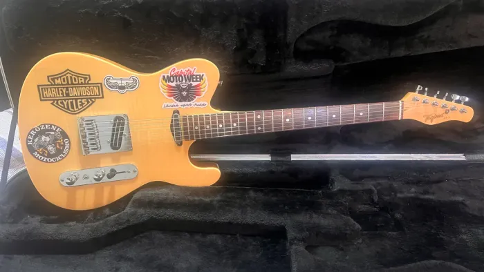Guitarra Tagima Telecaster Cacau Santos CS-3