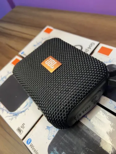 Caixa de som Bluetooth - JBL Go4 Pro para quem gosta de muito som alto