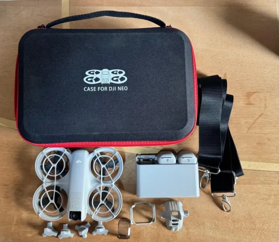 Drone DJI Neo Combo - (Sem controle)