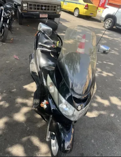 Suzuki Burgman Econômica e Confortável - Pronta pra Rodar!