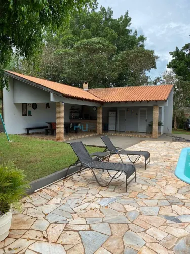 Chácara à venda em Londrina, Vitória, com 3 quartos, com 6000 m²