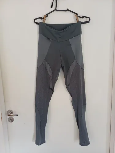 Calça legging de academia feminino Tamanho M