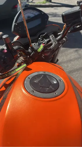 Vendo Kawasaki ou troco por XT 600