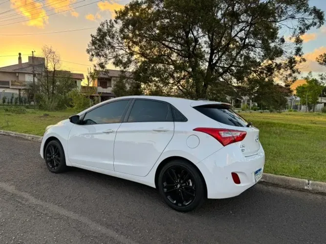 Hyundai I30 1.8 16V Aut. 5P 2016