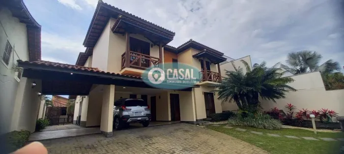 Casa em Camboinhas com 04 Quartos à Venda com Piscina e Churrasqueira!