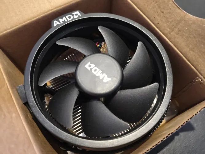 Cooler AMD Wraith Stealth - Nunca Usado
