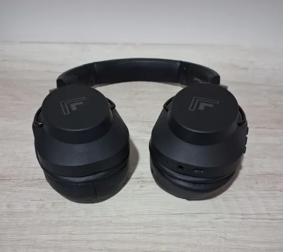 Fone de ouvido Focus One