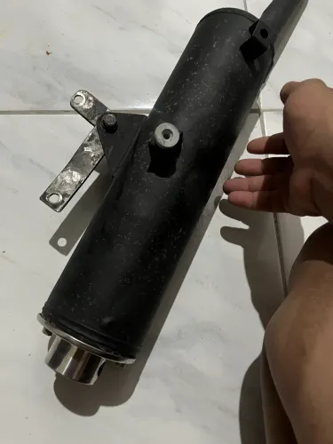 Escape modelo original CRF 230 