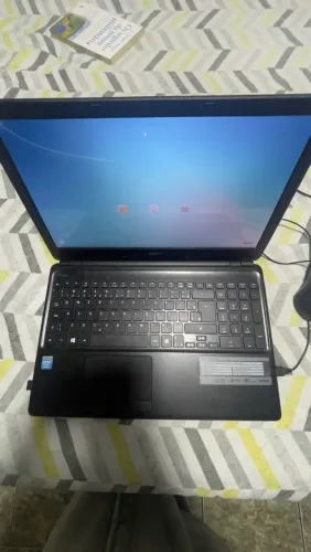 notebook Acer Aspire E1