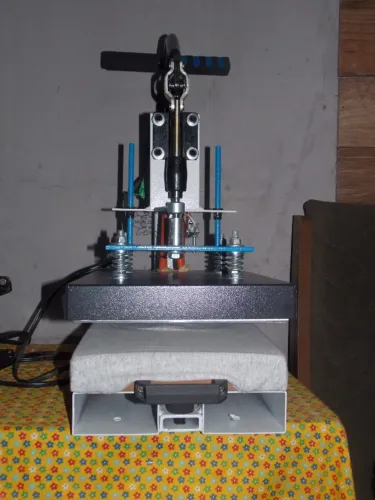 Prensa Térmica | Maquina de  Estampar Camisetas Compacta Print | Profissional