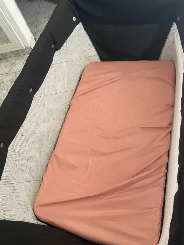 Vende - se berço portátil com colchão
