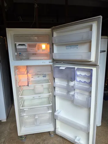 Geladeira electrolux frost free 409 litros DFW48 COM GARANTIA