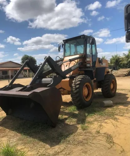 *agio* PA CARREGADEIRA CASE W20E 2013