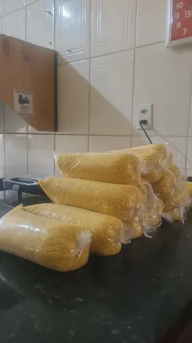Vende - se farinha
