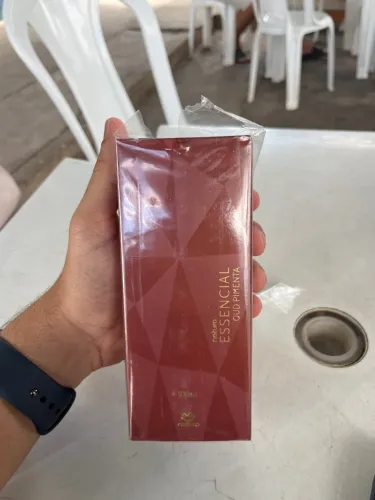 Perfume Natura Essencial Oud Pimenta