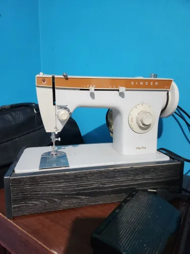 Máquina de Costura Singer Zig Zag