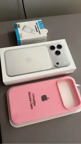 iPhone 17 pro Max lacrado 256gb melhor preço da região! Um ano de garantia APPLE!!!