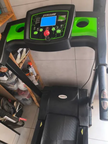 Esteira elétrica dream fitness dobrável com inclinação