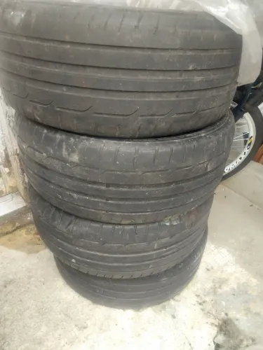 PNEU DUNLOP 225/45 R17 