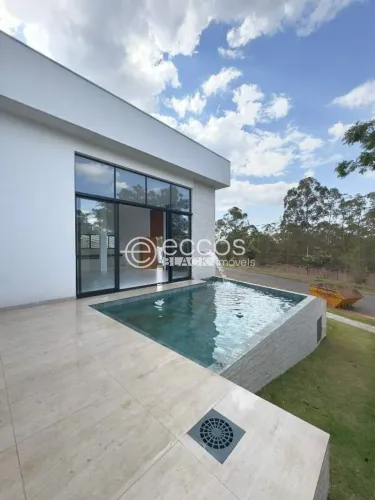 Casa à venda, 3 quartos, 2 suítes, 2 vagas, Alphaville Lagoa dos Ingleses - Nova Lima/MG