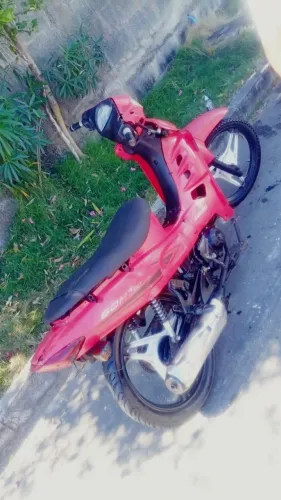 Moto bacana faz 40 por litro 