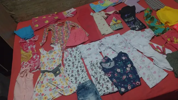 Vendo lotinho de menina