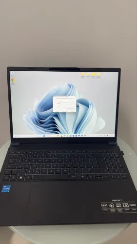 Notebook novo com nota fiscal e na garantia