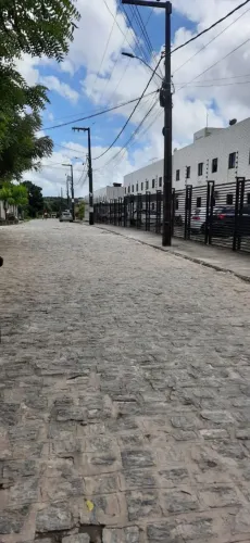 Apartamento com 2 dormitórios à venda, 51 m² por R$ 90.000 - Bairro das Indústrias - João