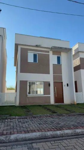 Sobrado para aluguel tem 90 metros quadrados com 3 quartos em Piracangaguá II - Taubaté - 