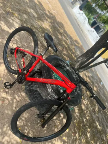 Bicicleta aro 29 vendo ou troco