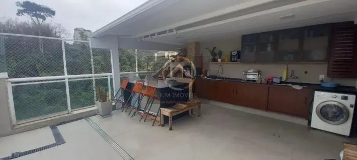 Cobertura à Venda em Icaraí, Niterói: 197m², 3 Quartos, 2 Suítes