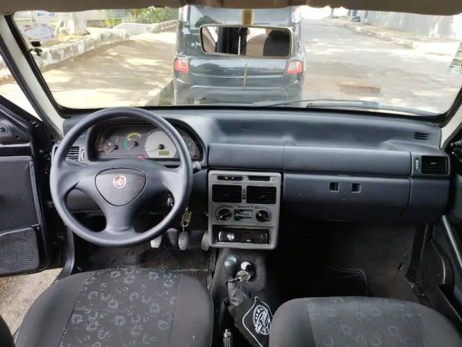 Fiat Uno Mille Celeb/celeb.econ 1.0 F.flex 4P 2012
