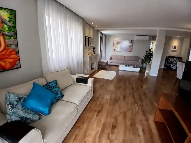 MOBILIADO - SACADA C/ CHURRASQUEIRA - SUITE - ELEV. E GAR LIVRE