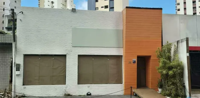 AFLITOS - AV. SANTOS DUMONT 250 M2 2 SALÕES 4 SALAS DE ATENDIMENTO ALÉM DE EDÍCULA 2 VAGAS