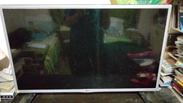 TV LG SMART 32'' PARA RETIRADA DE PEÇAS