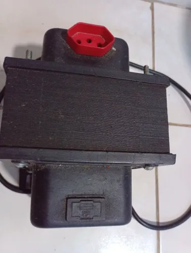 Transformador 110 pra 220