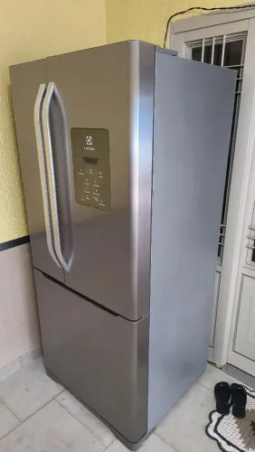Geladeira Electrolux Inox 840L