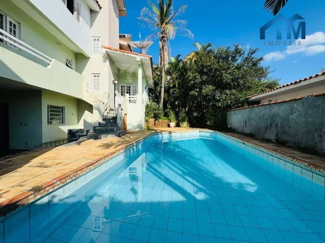 Casa com 4 quartos à venda, 400 m² por R$ 890.000 - Vila Santa Rosa - Itu/SP