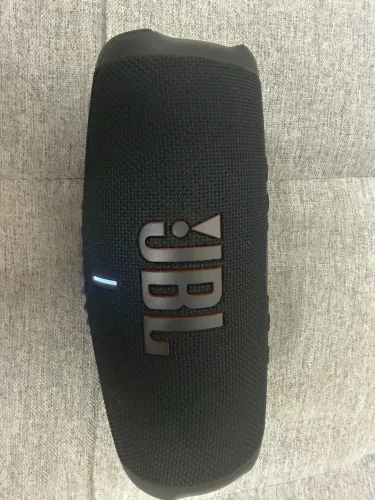 Jbl charge 5 muito nova
