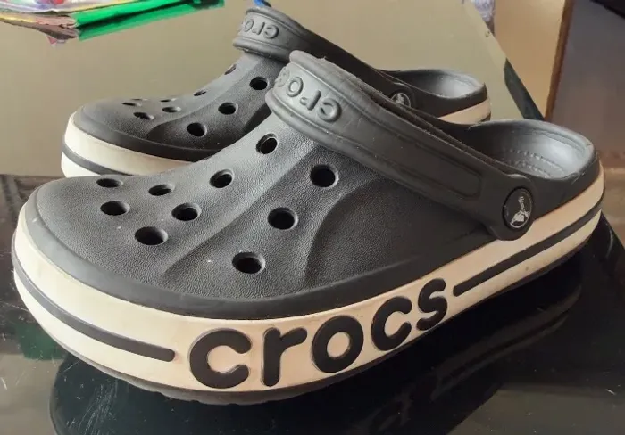 Vendo essa crocs, 36 tamanho