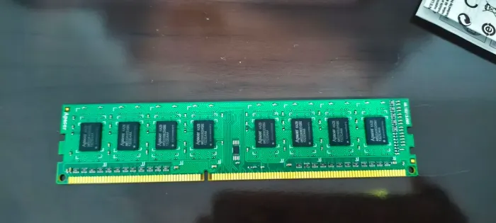 Memória RAM 2Gb DDR3