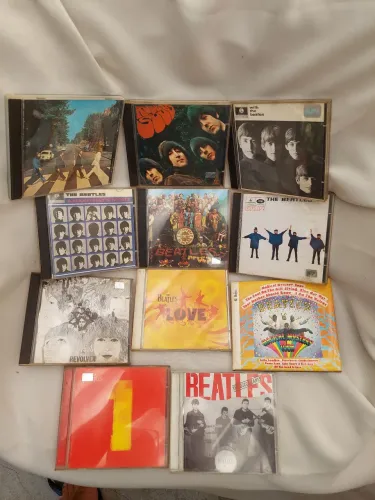 11 CDS DOS BEATLES 