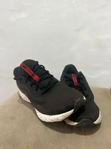 Tenis Nike Revolution 5<br>Tam 42<br>R$ 150,00