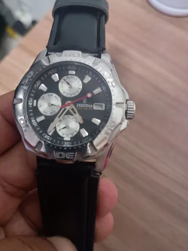 Relógio Festina original. R$ 320,00