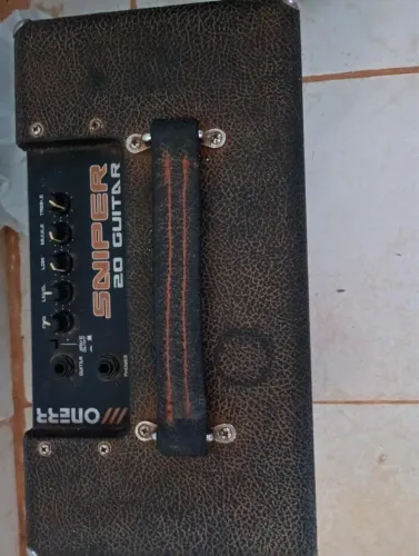 Cubo guitarra 