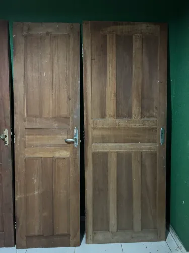 4 Portas de Cedro usadas
